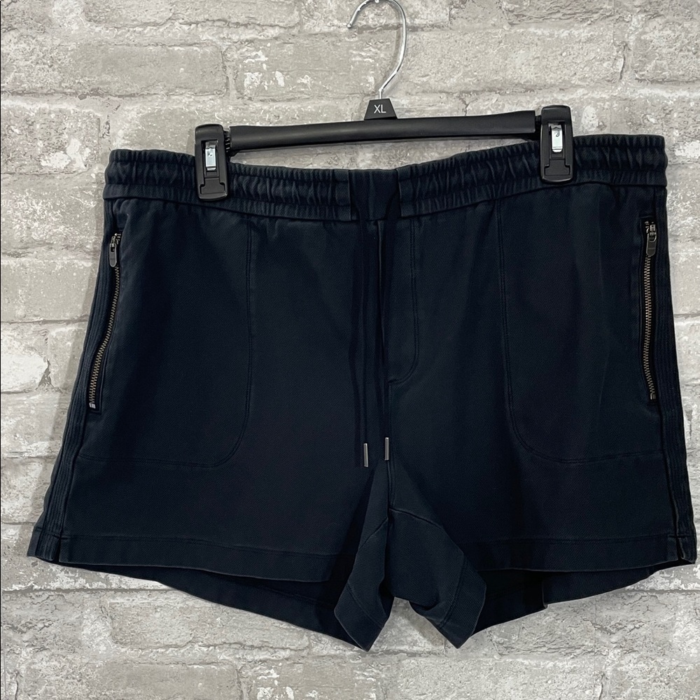Athleta Black Farallon Lightweight Cotton Zipper Pocket Shorts